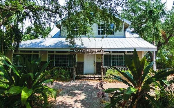 Florida Cottage Home